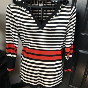 EUC Sweater/Tunic SOFT and COZY with a cute hood!